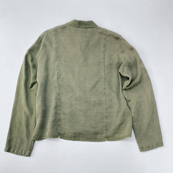 Green Button Up Blouse - BASEMENT USA Inc - Picture 5 of 8